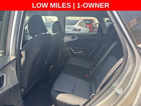 Used 2023 Kia Soul LX w/ LX Technology Package FWD image 15