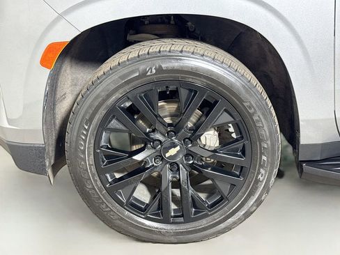 Used 2023 Chevrolet Tahoe LT w/ LT Signature Plus Package AWD/4WD image 32