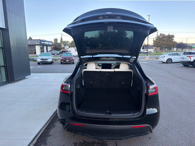 Used 2021 Tesla Model Y 2WD image 7