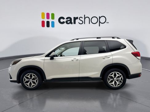 Used 2024 Subaru Forester Premium AWD/4WD image 2