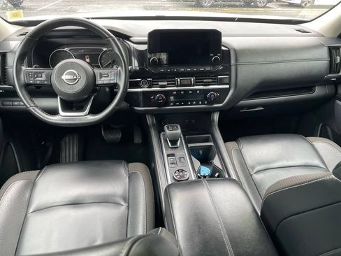 Certified 2023 Nissan Pathfinder SL AWD/4WD image 15