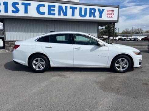 Used 2025 Chevrolet Malibu LS image 19