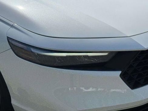 Certified 2023 Honda Accord EX image 8