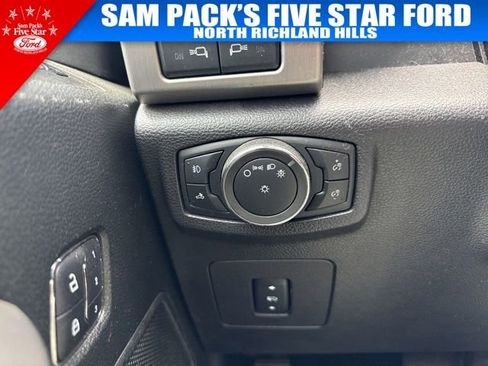 Used 2015 Ford F150 Platinum w/ Equipment Group 701A Luxury image 14