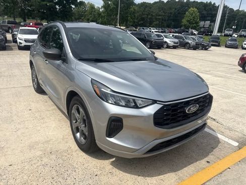 Used 2024 Ford Escape ST-Line FWD image 6