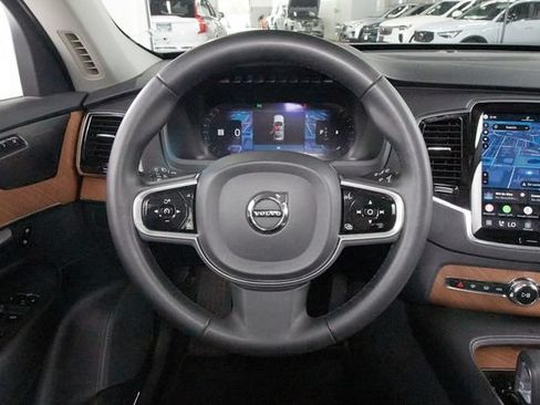 Certified 2023 Volvo XC90 B6 Plus AWD/4WD image 9