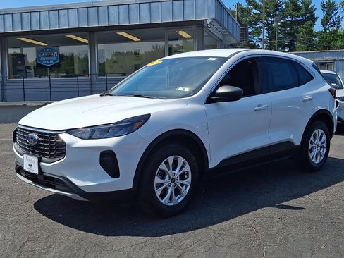 Certified 2024 Ford Escape Active AWD/4WD image 3