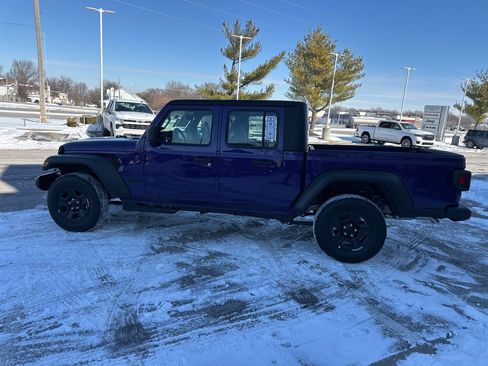 New 2026 Jeep Gladiator Sport image 19