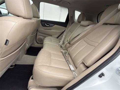 Used 2015 Nissan Rogue SL w/ SL Premium Package image 27