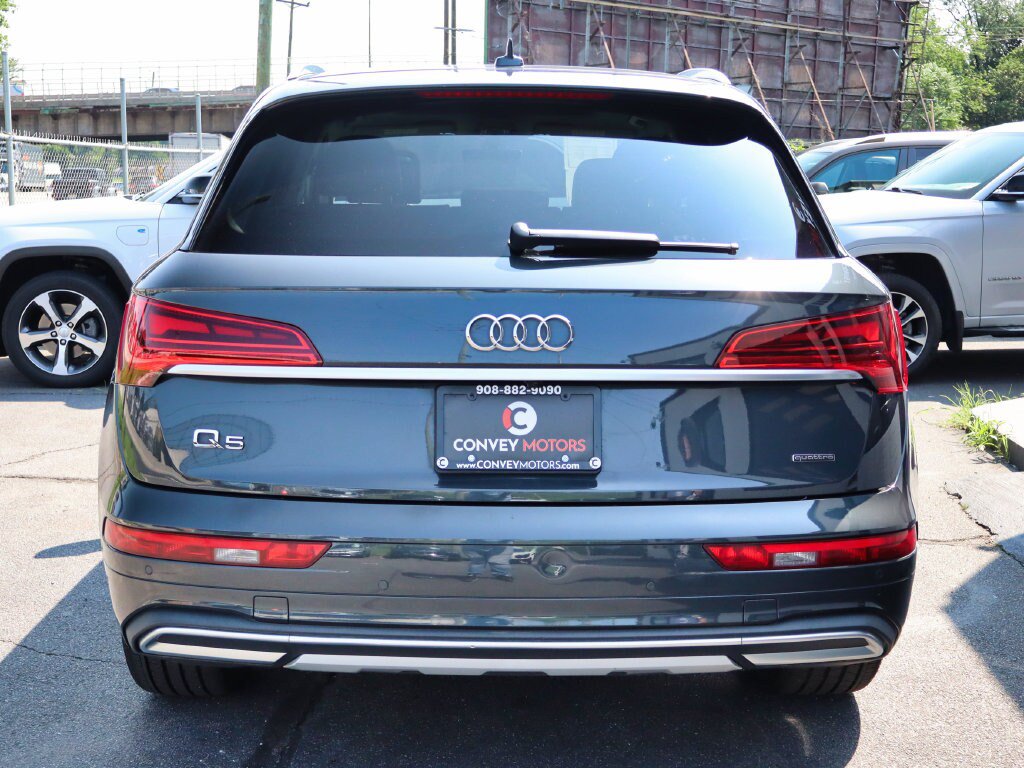 Used 2021 Audi Q5 2.0T Premium Plus w/ Premium Plus Package AWD/4WD image 7