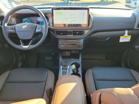 New 2025 Ford Bronco Sport Outer Banks image 11