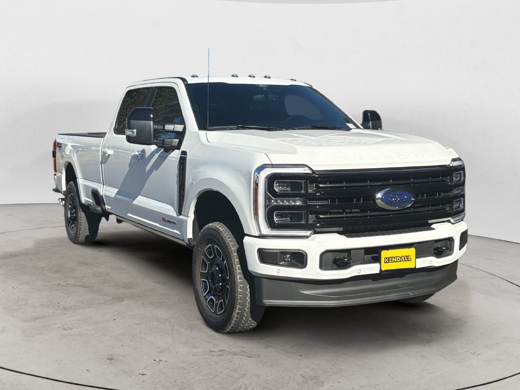 Used 2026 Ford F350 Platinum AWD/4WD image 3
