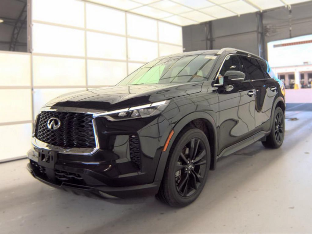 Used 2024 INFINITI QX60 Luxe AWD/4WD image 2