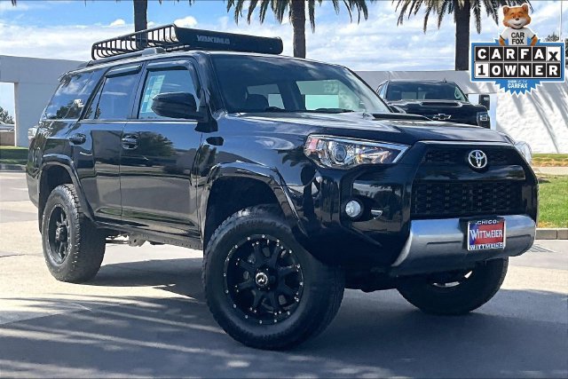 Used 2019 Toyota 4Runner TRD Off-Road AWD/4WD image 2