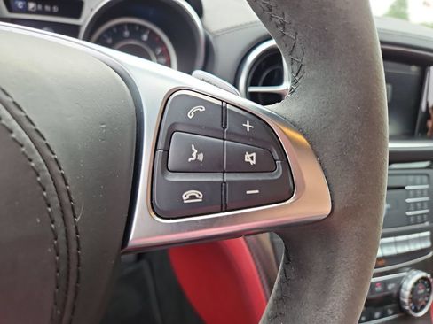 Used 2018 Mercedes-Benz SL 550 image 16