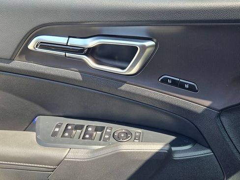 New 2026 Kia Sportage SX FWD image 15