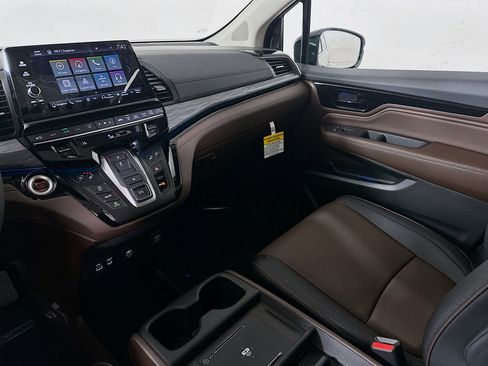 New 2026 Honda Odyssey Elite image 22