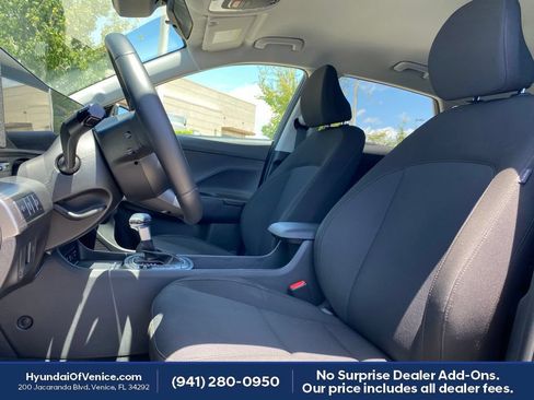 Certified 2026 Hyundai Kona SEL Sport FWD image 3