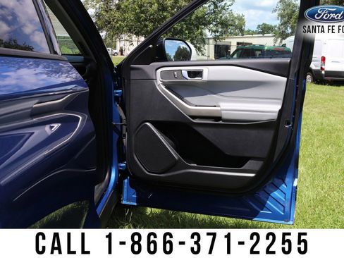 Used 2022 Ford Explorer XLT w/ Equipment Group 202A image 54