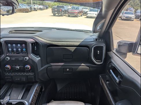 Used 2021 GMC Sierra 3500 Denali w/ Denali Ultimate Package AWD/4WD image 4