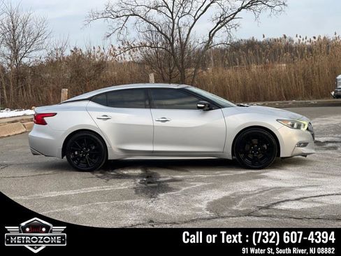Used 2017 Nissan Maxima 3.5 SL image 9