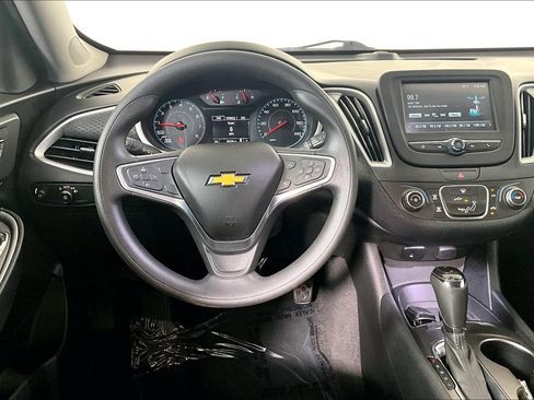 Used 2018 Chevrolet Malibu LS image 5