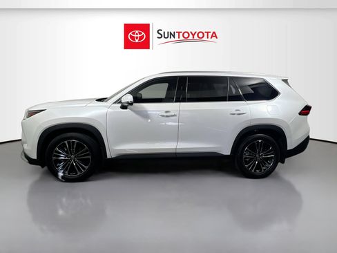 Used 2024 Toyota Grand Highlander AWD Hybrid image 7