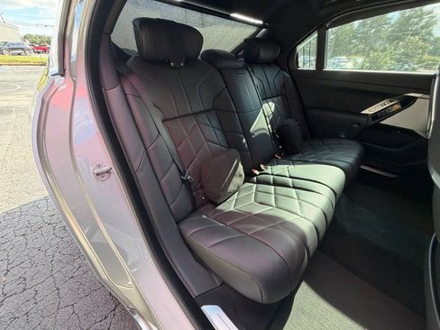Used 2023 BMW i7 xDrive60 AWD/4WD image 30