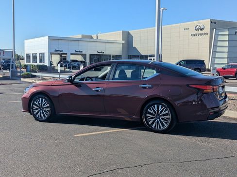 Certified 2024 Nissan Altima 2.5 SV image 4