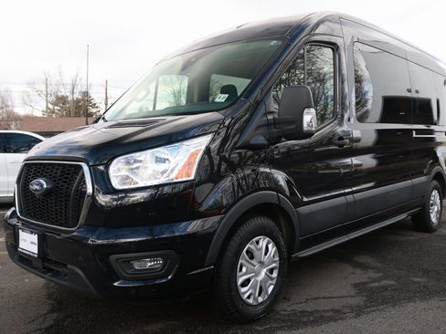 Used 2022 Ford Transit 350 XLT image 3
