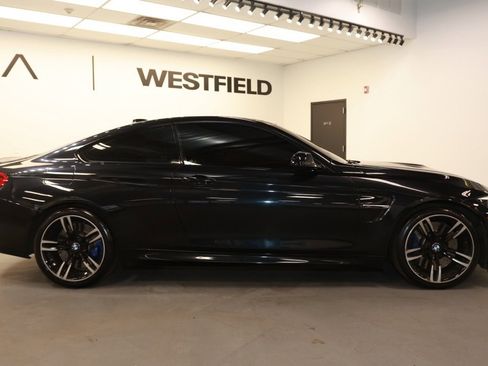 Used 2019 BMW M4 Coupe w/ Executive Package image 8
