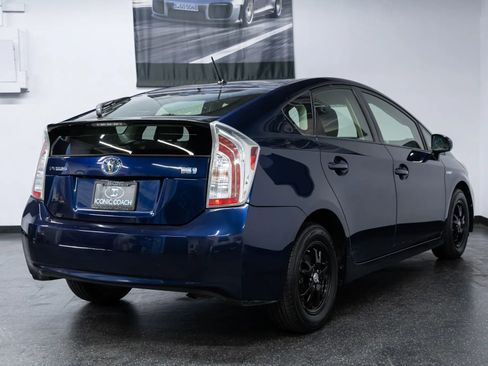 Used 2013 Toyota Prius Two image 30