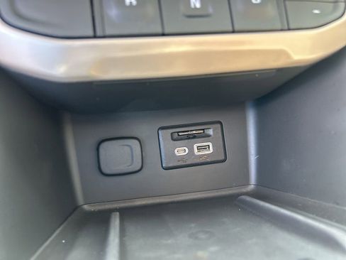 Used 2023 GMC Acadia Denali w/ Denali Ultimate Package image 44