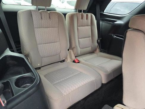 Used 2018 Ford Explorer FWD image 10