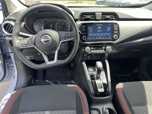 New 2025 Nissan Versa SR w/ Trunk Package image 17
