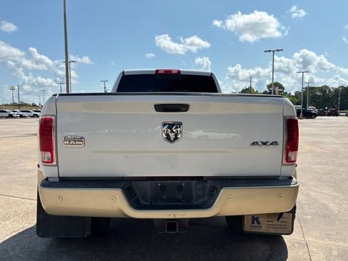Used 2017 RAM 3500 Laramie Longhorn w/ Convenience Group AWD/4WD image 5
