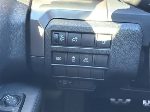 Used 2024 Toyota Tacoma TRD Sport image 19