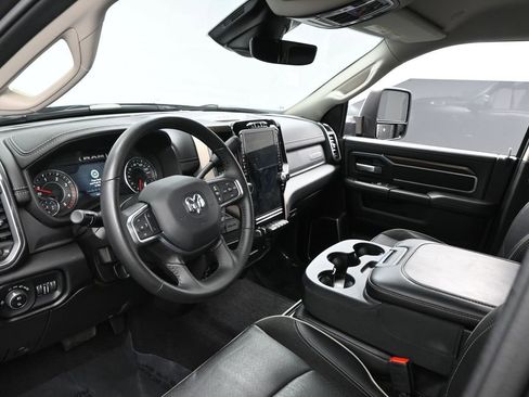 Used 2024 RAM 2500 Laramie w/ Safety Group image 8