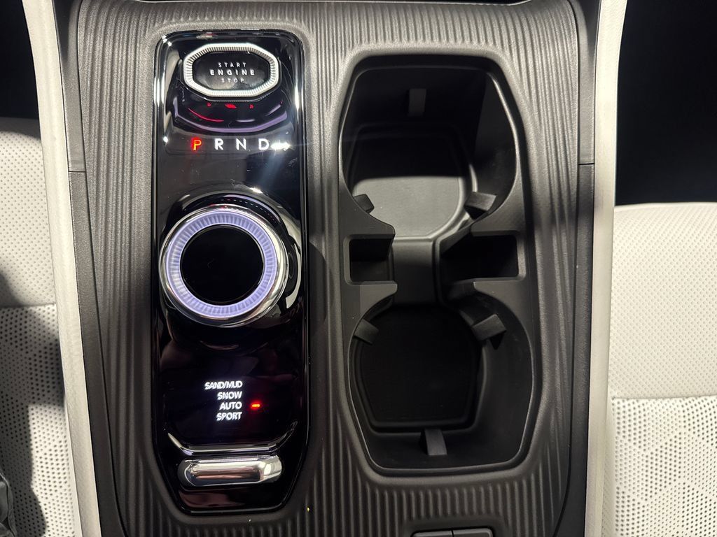 New 2026 Jeep Cherokee Overland w/ Advanced Pro Tech Group AWD/4WD image 36