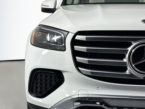 New 2026 Mercedes-Benz GLS 450 4MATIC image 14