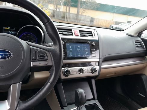 Used 2015 Subaru Outback 2.5i Limited image 19