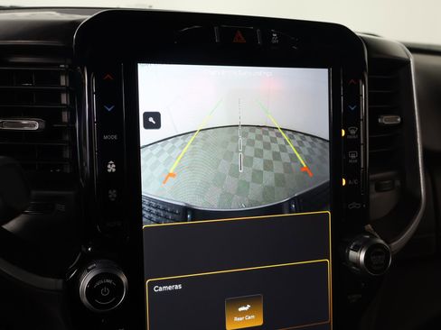 Used 2024 RAM 2500 Big Horn w/ Sport Appearance Package image 6