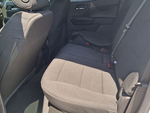 Used 2024 Chevrolet Colorado LT RWD image 19