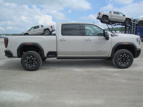 New 2026 GMC Sierra 2500 AT4X AWD/4WD image 3
