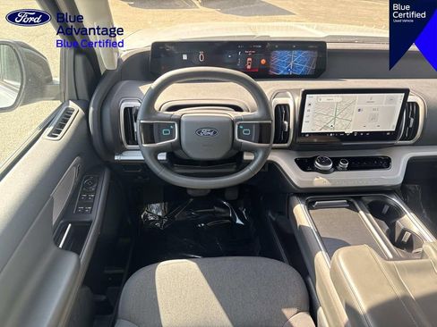 Certified 2025 Ford Expedition Max Active RWD image 11