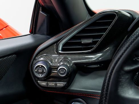 Used 2018 Ferrari 488 GTB image 57