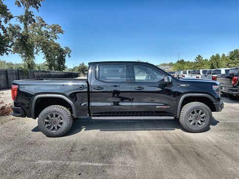 New 2026 GMC Sierra 1500 AT4X AWD/4WD image 10