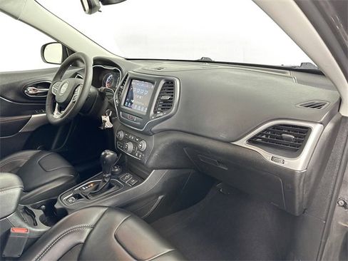 Used 2022 Jeep Cherokee Latitude image 28