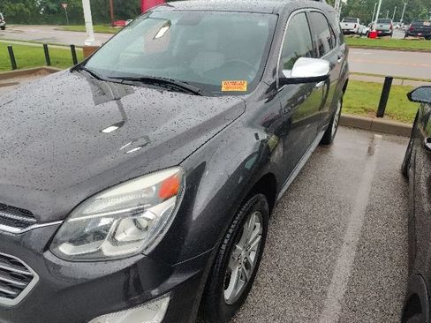 Used 2016 Chevrolet Equinox LTZ w/ Enhanced Convenience Package FWD image 3
