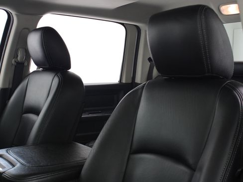 Used 2019 RAM 1500 Tradesman w/ Tradesman SXT Package image 31